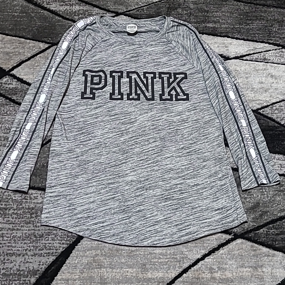 VS PINK 2017 Logo Stripe Baseball Tee-Shirt